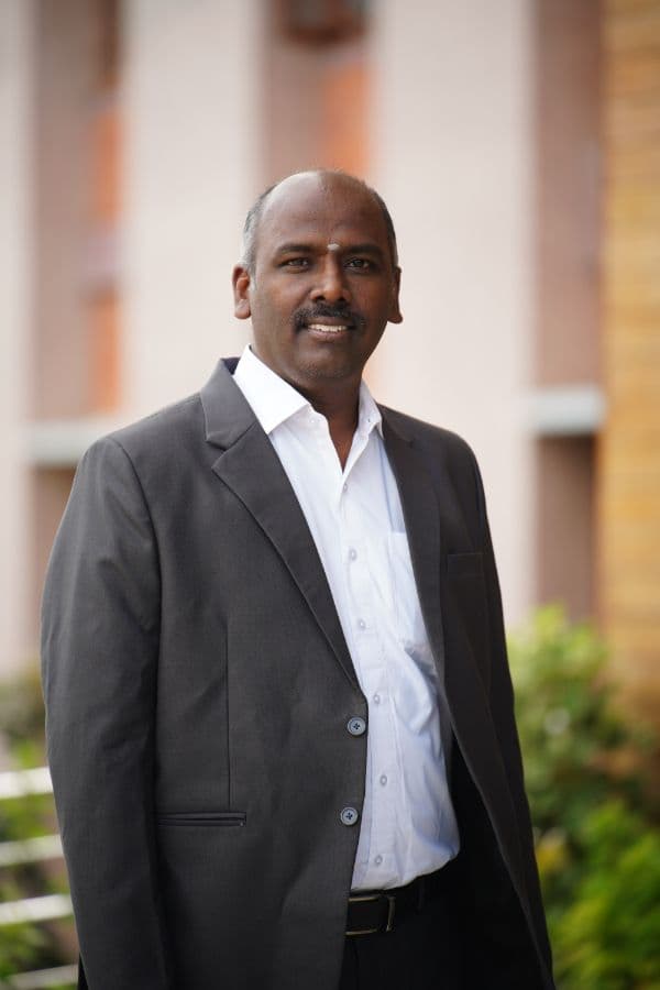 Dr Balamurugan M