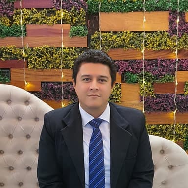 Mtro. Richard Pérez Izquierdo